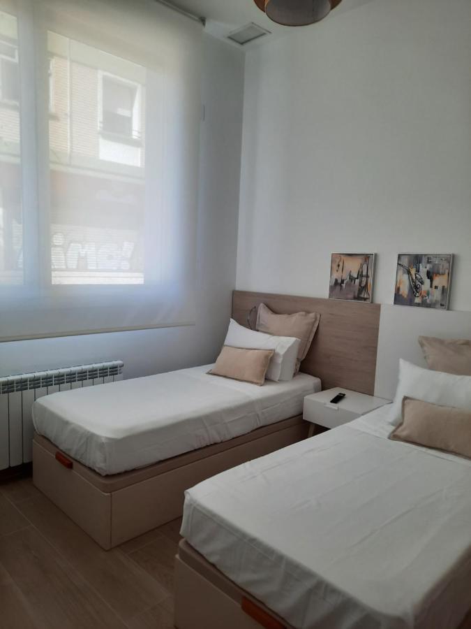 Josemaenea Apartment Пампона Екстериор снимка